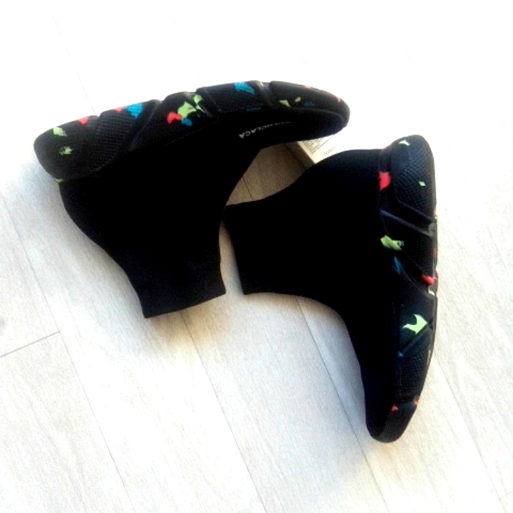 Stretch knit sneakers. Size 39.